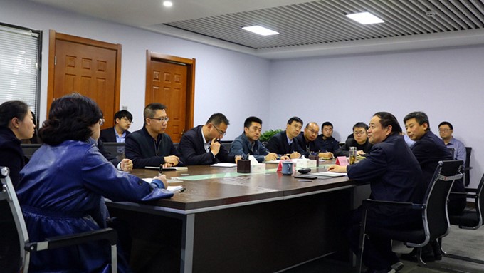 集團(tuán)公司開(kāi)展任前集體談話(huà)