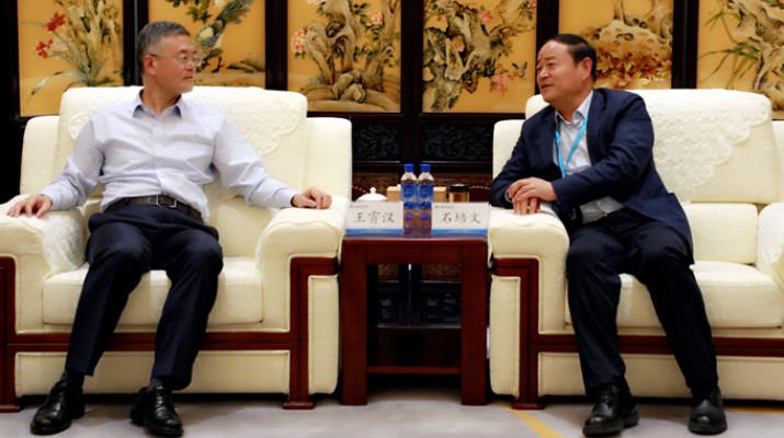 中國(guó)農(nóng)業(yè)銀行甘肅省分行黨委書記、行長(zhǎng)王霄漢一行到訪甘肅文旅集團(tuán)